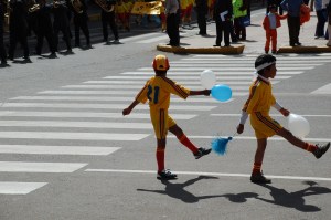Babies with balloons