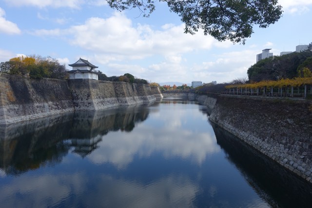 osaka castle moat