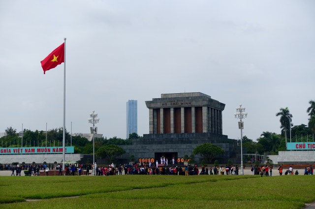 ho chi minh mausoleum